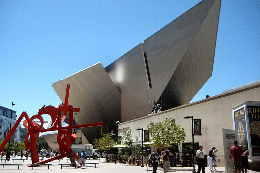 Denver Art Museum (foto di J. Miers fonte wikipedia)