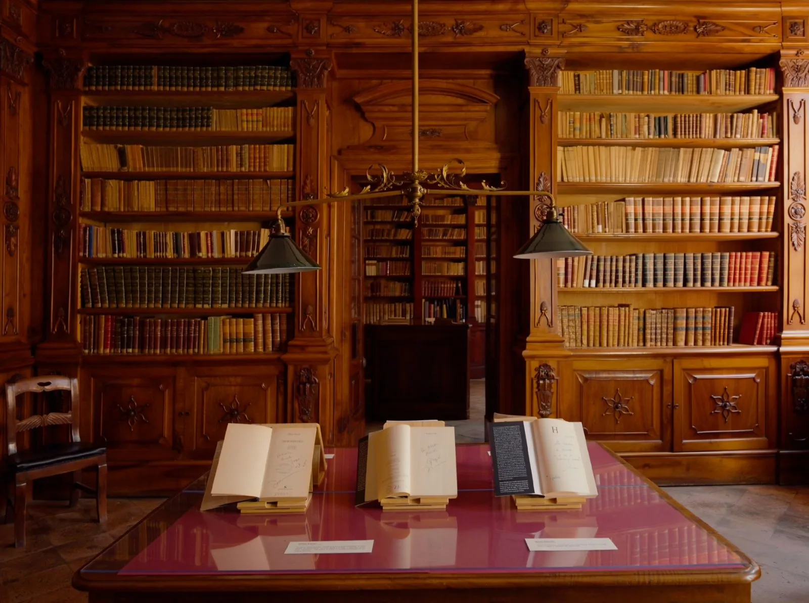 La Biblioteca di Busseto: il palazzo del Monte di Pietà e i libri d’artista, da Matisse a Warhol