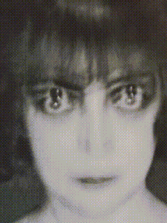 Come Man Ray ha reinventato il ritratto fotografico del Novecento